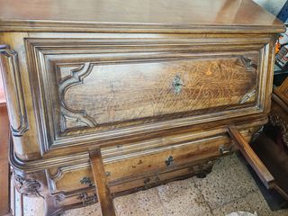 Escritorio y habitación antigua