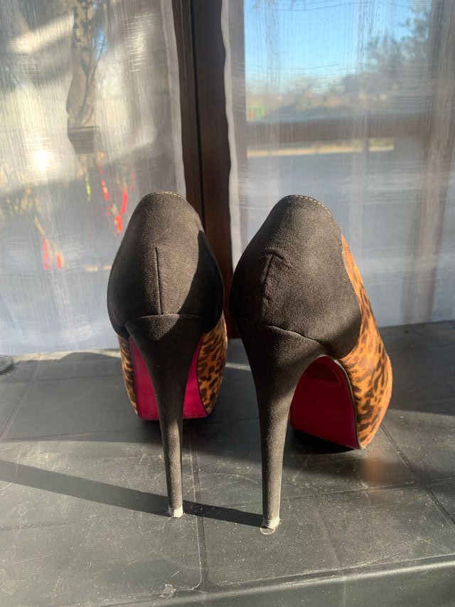 decollete plateau scamosciate motivo leopard