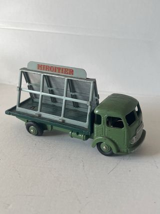 Dinky Toys Miroitier Simca Cargo