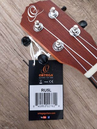Ukelele Ortega RU5L NUEVO