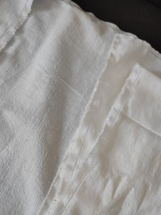 Linho antigo com ponto ajour