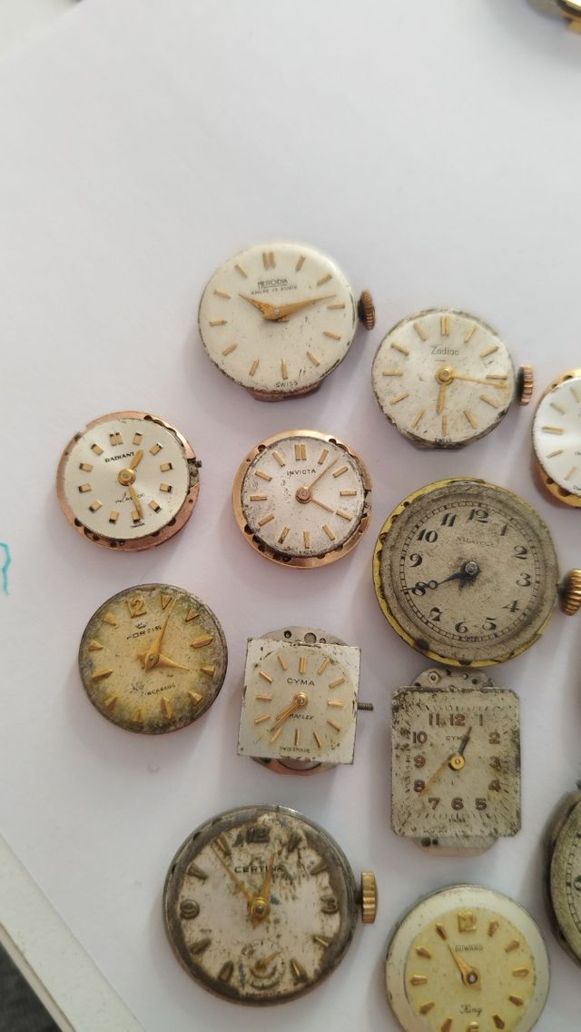 Lote de 16 maquinas de reloj tamaño para dama