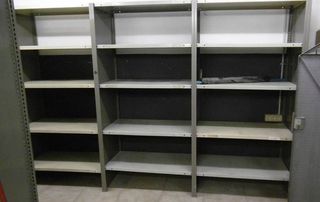 Estanteria modular cerrada sin tornillos