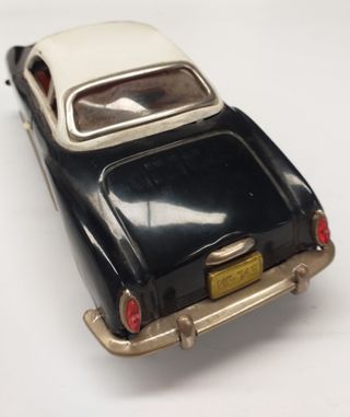 Modellino vintage auto nera in metallo