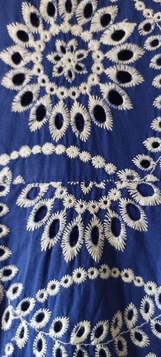 Vestido azul rey bordado inglés Sfera