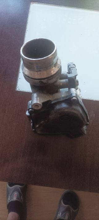 Cuerpo mariposa Dacia Logan 2017 diesel