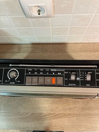 Radio cassette National