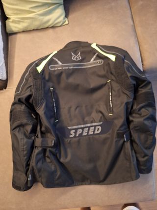 Chaqueta moto nueva