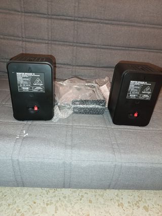 Pareja de altavoces de estudio  pasivos behringer