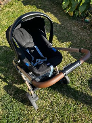 Cochecito bebé Chicco con silla y maxi cosi