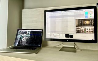 Apple Cinema Displey 24”