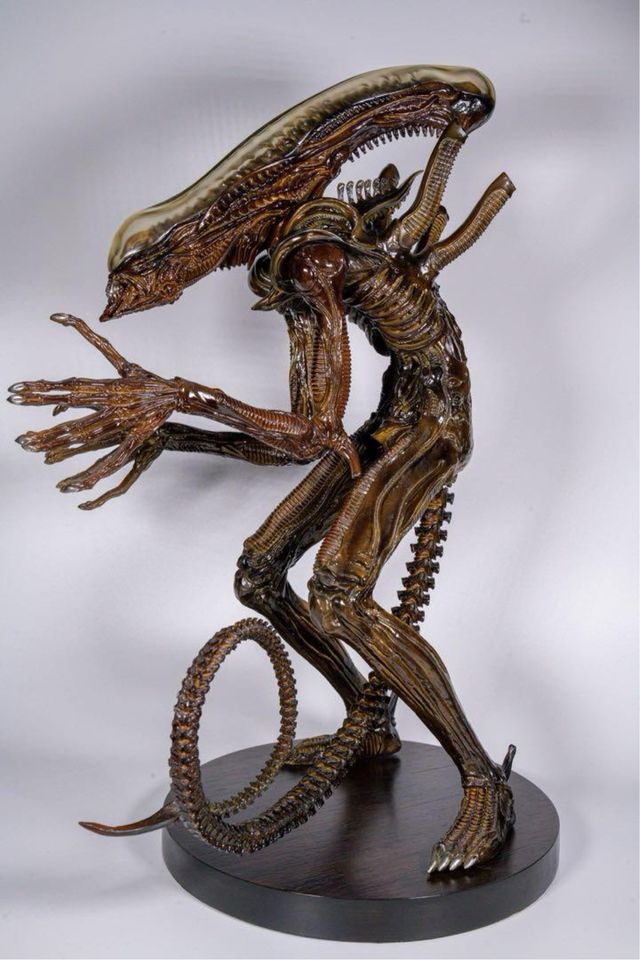 ALIEN Takeya Artstorm/Caratteristica