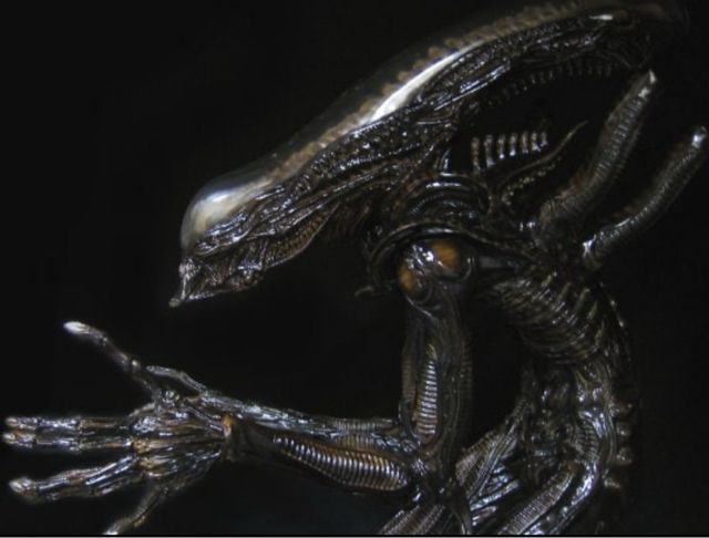 ALIEN Takeya Artstorm/Caratteristica