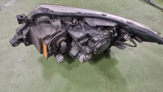 Subaru forester 2011. Parachoques y mas recambios
