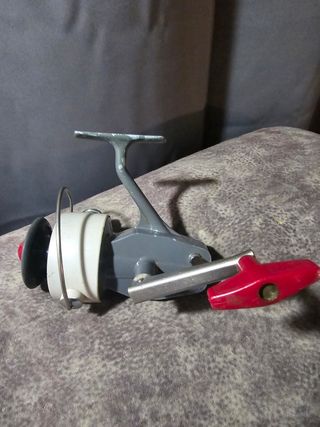 Carrete antiguo pesca 