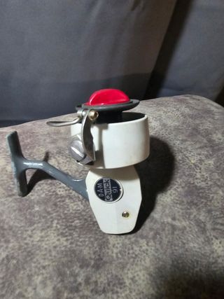 Carrete antiguo pesca 