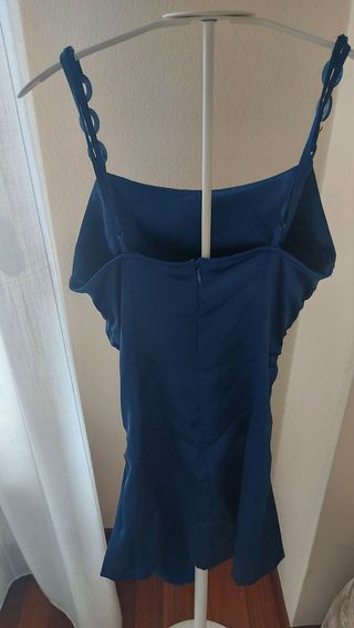 Vestido fiesta o graduación corto Zara