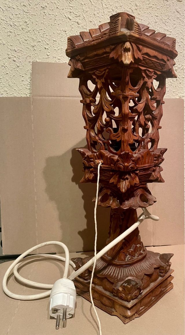 Lampara artesanal madera noble asiatica