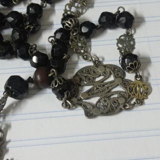 Exiguo Rosario S. XVIII plata y azabache
