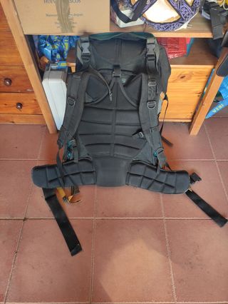 Mochila para alpinismo de varios días
