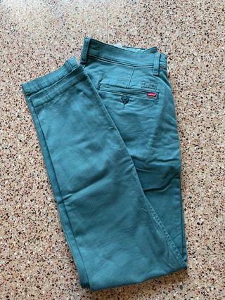 Pantalón levis azul