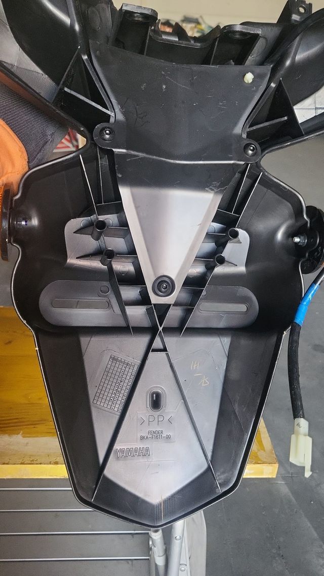 Porta matricula original Yamaha Xmax tech 300