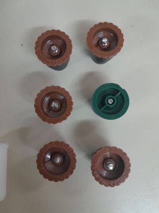 Lote de toberas de aspersores de riego