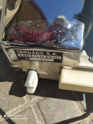 Aspiradora Abrillantadora TORNADO