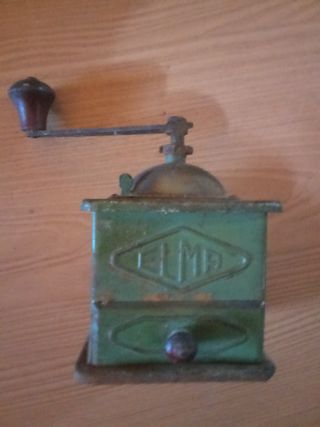 Molinillo café antiguo