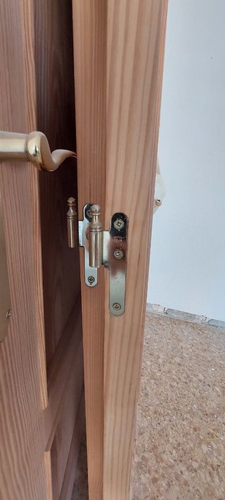 4 Puertas interiores abatibles