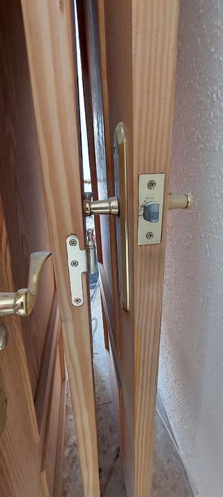 4 Puertas interiores abatibles