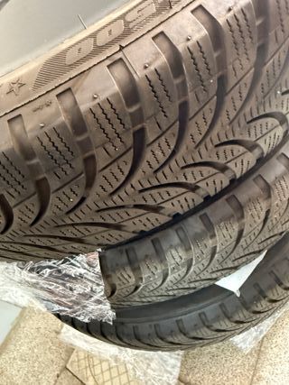 Llantas Originales BMW I3S con neumáticos invierno