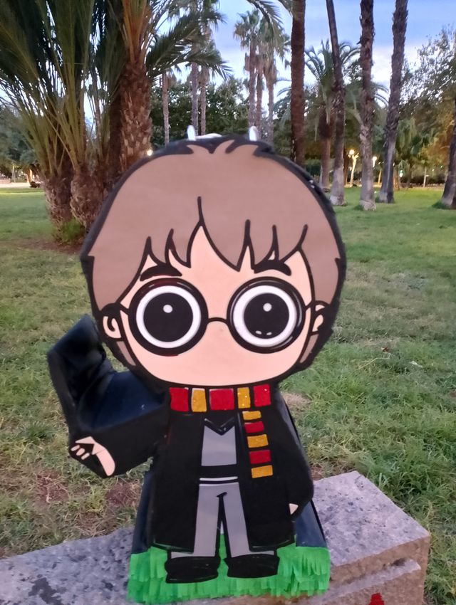 PIÑATA PERSONALIZADA POTTER 50CM
