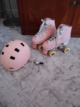 PATINES 4 RUEDAS CON ACCESORIOS 