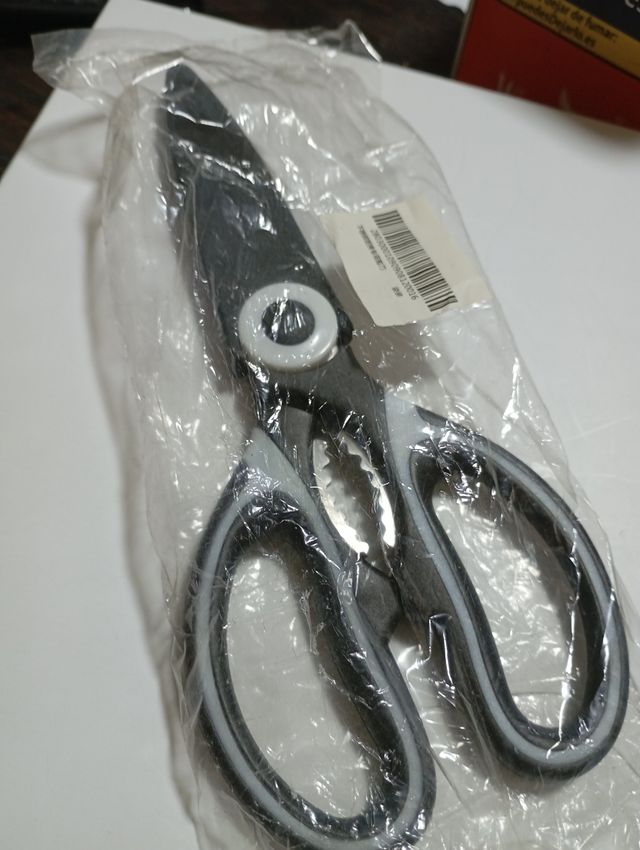 Tijeras cocinas A ESTRENAR estrenar