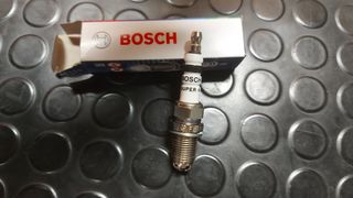 Vela Bosch Super 4