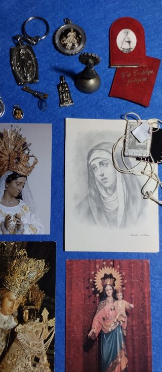 Lote medallas y estampas de la Virgen