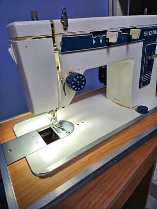 Maquina de Coser Sigma