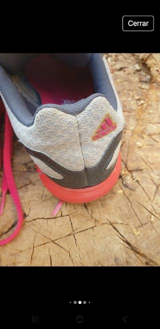 Zapatillas Adidas. 