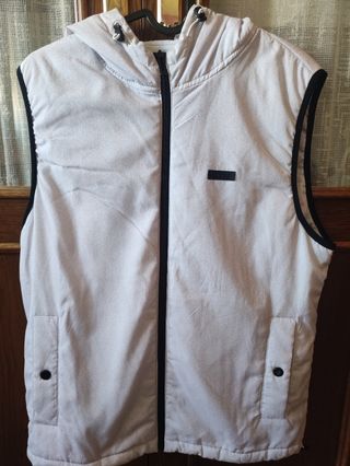 Chaleco hombre Bershka