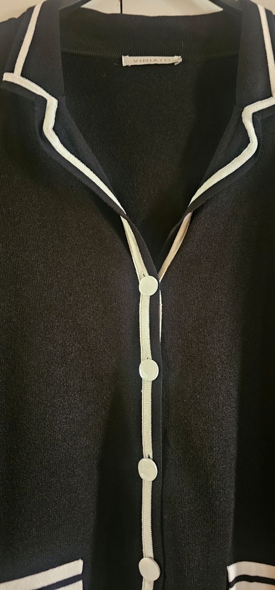 Chaqueta punto tipo chanel