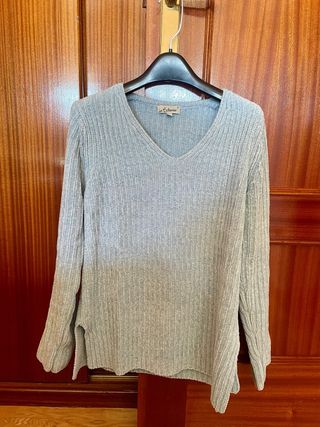 Jersey cuello pico azul claro