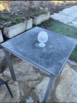 6 tavoli da bar da terrazza in alluminio.