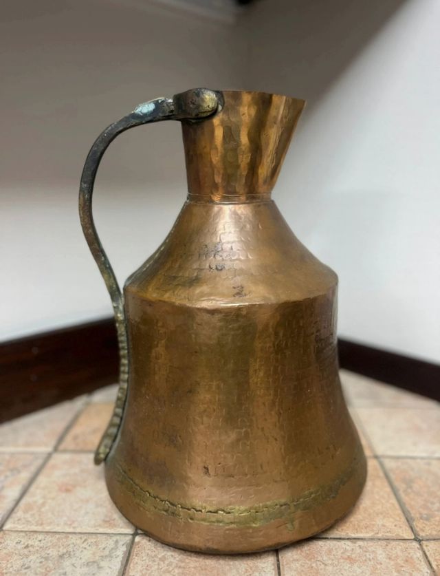 Brocca antica in rame e ottone Grandi Dimensioni 