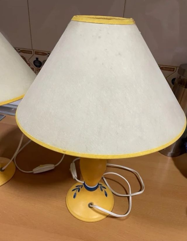 2 LAMPARAS DE MESITA DE NOCHE