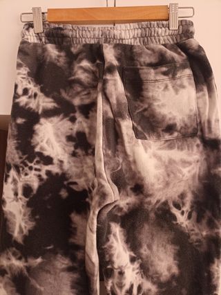 Pantalón Bershka 