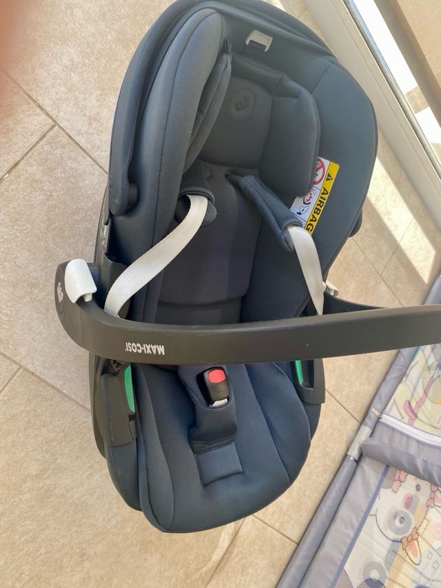 Silla coche Maxicosi Pebble pro 360 + Isofix