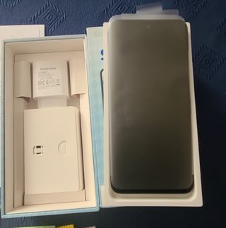 Smartphone ANDROID 14 nuovo.ancora nella scatola.