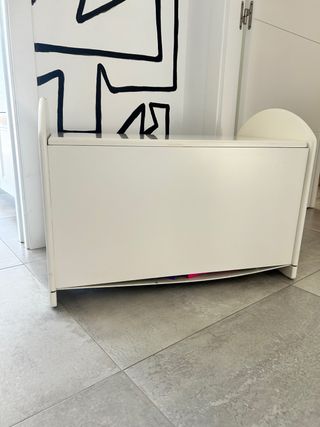 Baúl y banco de madera infantil