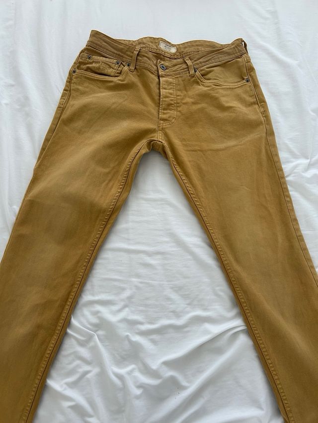 Pantalon hombre color mostaza talla 32
